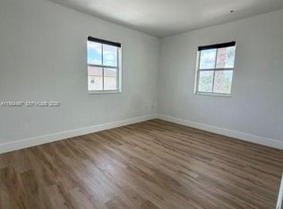 11601 NW 89th St APT 202, Doral, FL 33178