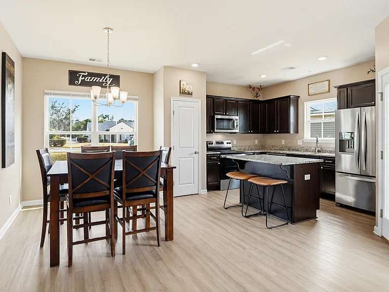 320 Honeycomb Ln — Photo 9