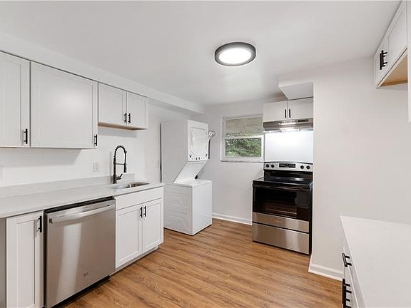 2nd image of 546 Old Frankstown Rd