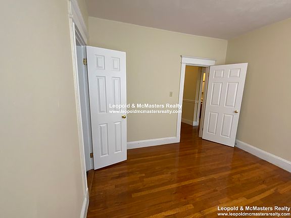 2nd image of 33 Woodstock Ave #2