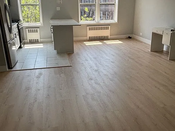 8611 34th Ave APT 5R, Flushing, NY 11372