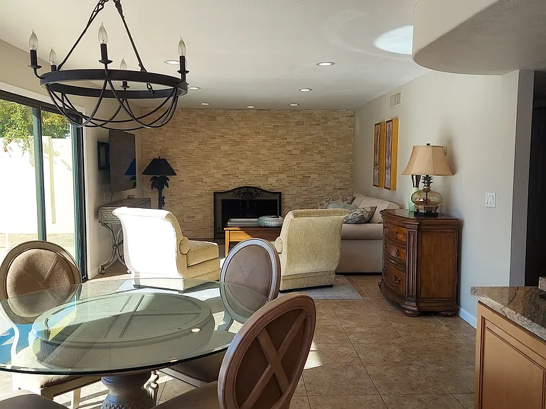 459 E Marigold Ln — Photo 9