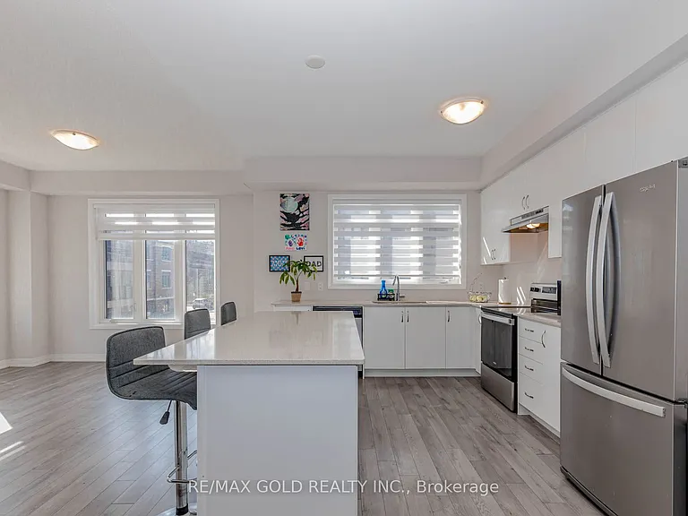 585 Colborne St #1007 — Photo 25