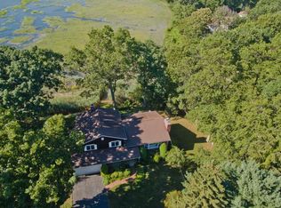 38 Pawson Landing Dr, Branford, CT 06405
