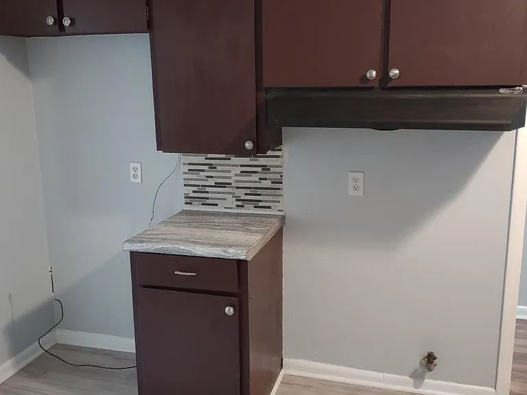 9042 Hilton Dr — Photo 5