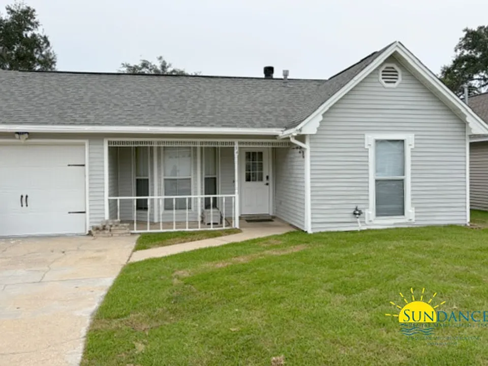 134 Midland Ct