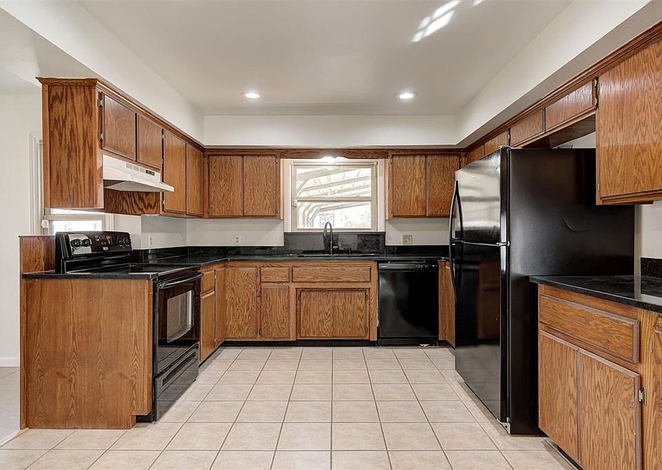 1st image of 2532 NW 38th St