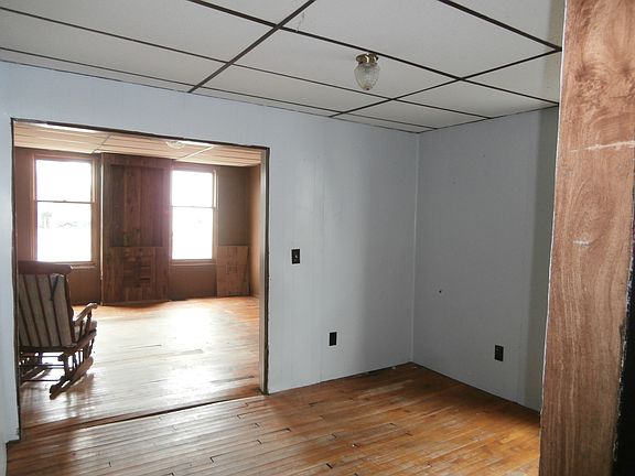 5th image of 1812 Ford St