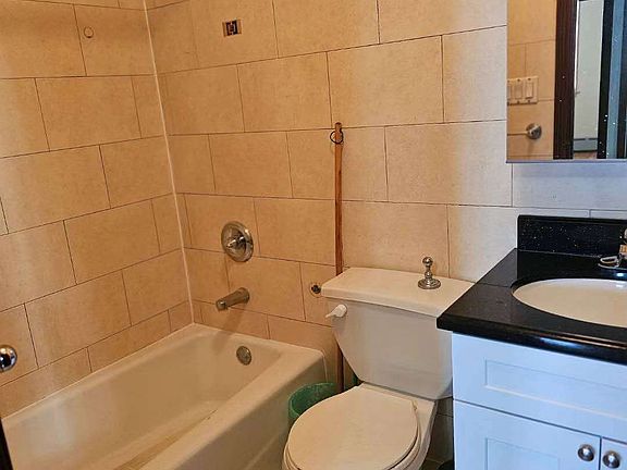 5th image of 2039 Bath Ave APT 2R
