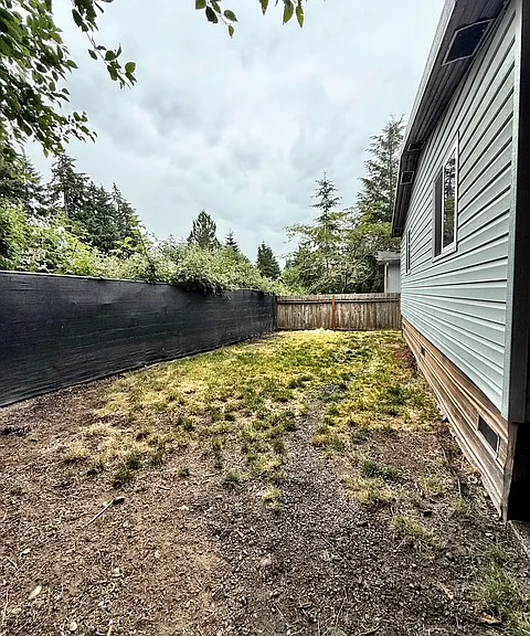 2110 Kent Ave W — Photo 21
