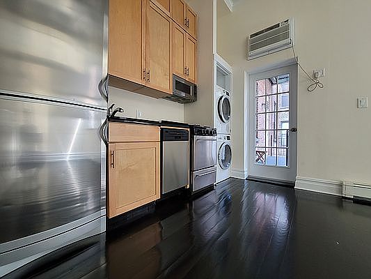 4th image of 312 Bowery APT 306