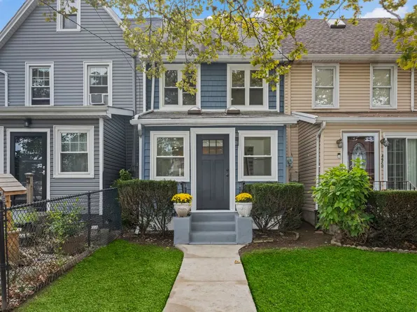 4622 Avenue M image 2 of 31