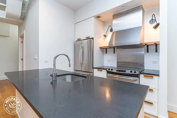 Rented by MySpaceNYC | media 55