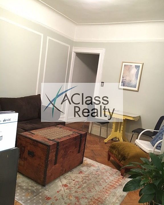 1st image of 2857 34th St