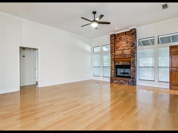 4th image of 7921 Kendra Ln