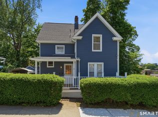 118 Blackhall St, New London, CT 06320