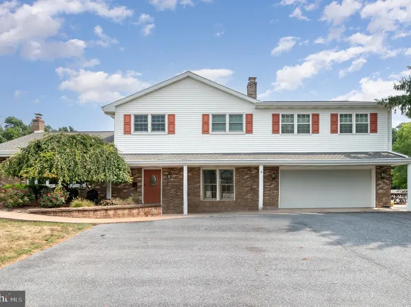 2016 S Forge Rd #L-0001, Palmyra, PA 17078