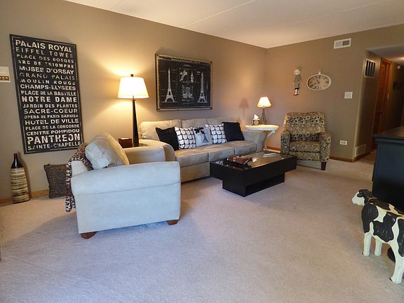 3rd image of 16806 82nd Ave APT 1N