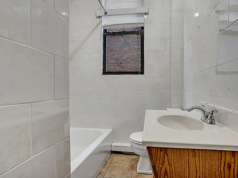 33 Howe St #35 — Photo 14