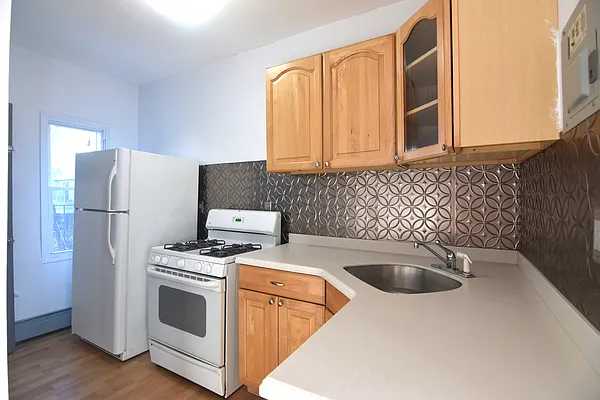 Rented by Triplemint | media 7