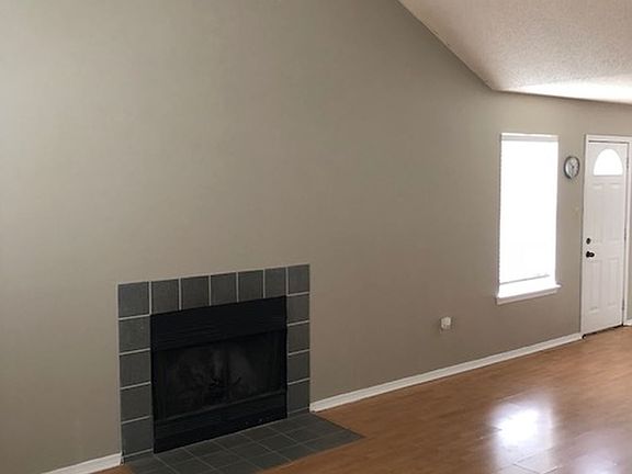 4th image of 13410 Windsong Dr