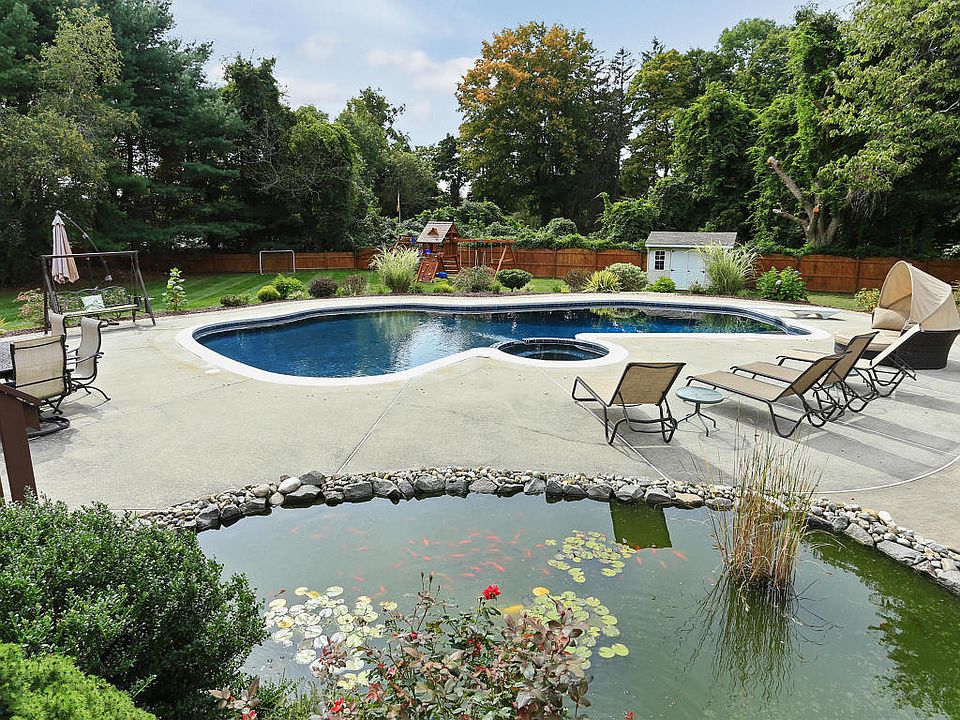 2nd image of 52 Blue Hills Dr