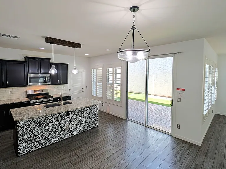 2632 S Tobin — Photo 12