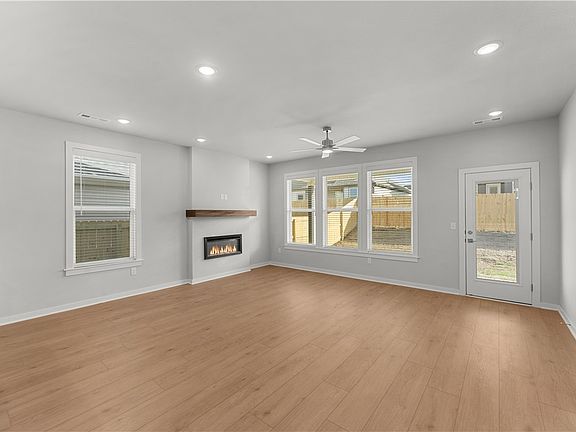 3rd image of 6001 SW Bear Creek Ave