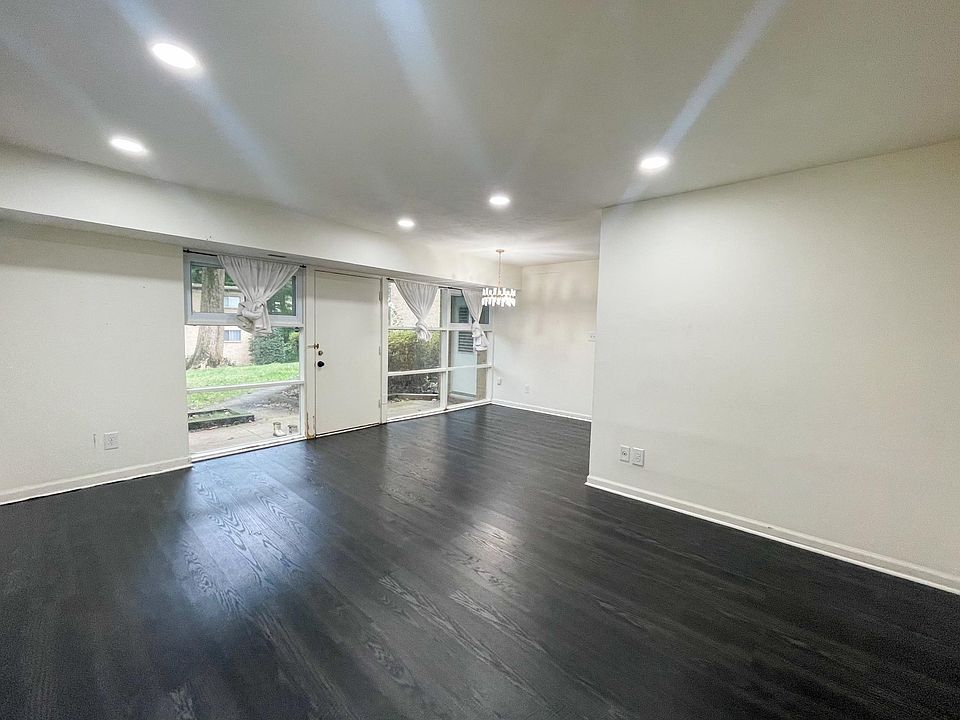 1st image of 4927 Americana Dr APT T7