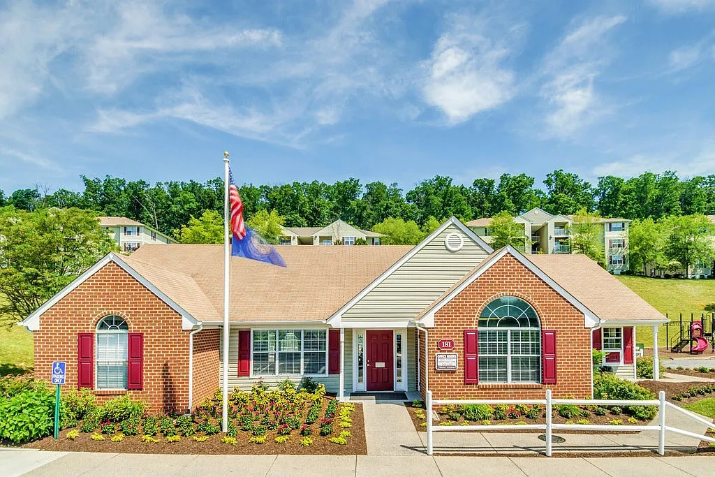 Chestnut Ridge Apartments — Photo 1
