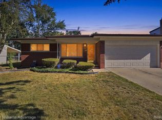 17200 Evans St, Southfield, MI 48076