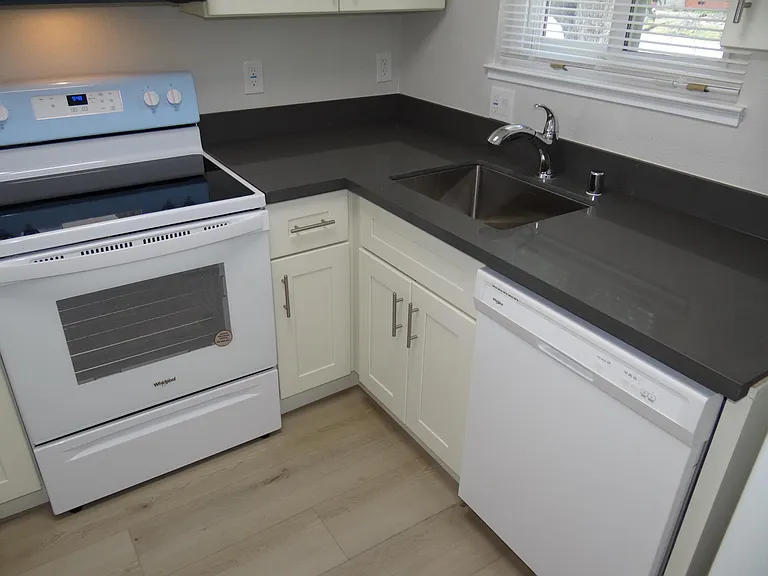 8642 Beverly Ln — Photo 17