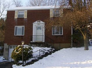 3033 Hebron Dr, Pittsburgh, PA 15235