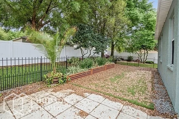 561 Breezy Oak Way — Photo 15