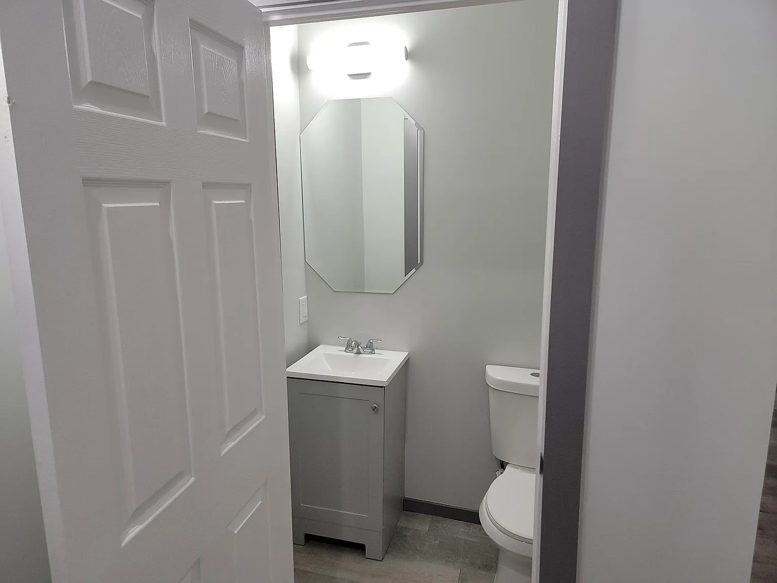 2 bed, 1.5 bath, 1350 sqft, $1,350 — Photo 3