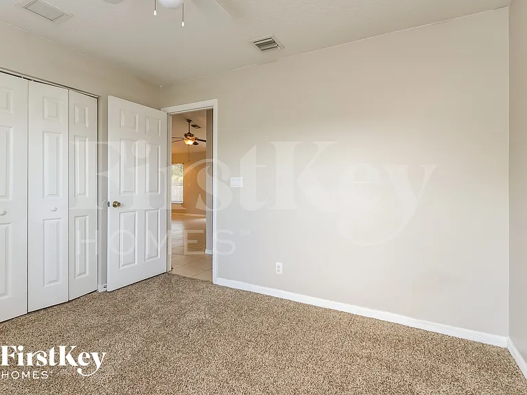 4414 SW Cacao St — Photo 10