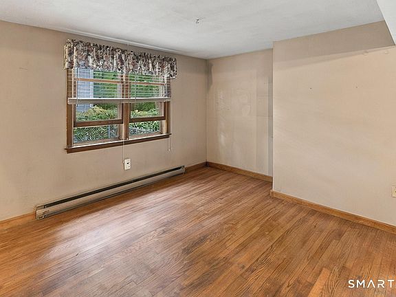 5th image of 400 Hidden Lake Road