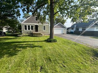 2438 Grape St, Joliet, IL 60435
