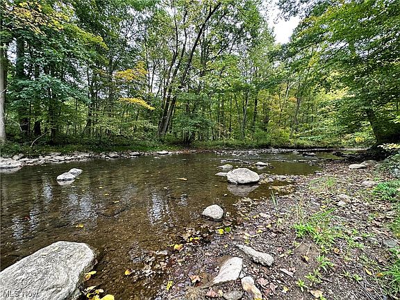 3rd image of 13591 Cuyahoga Trl