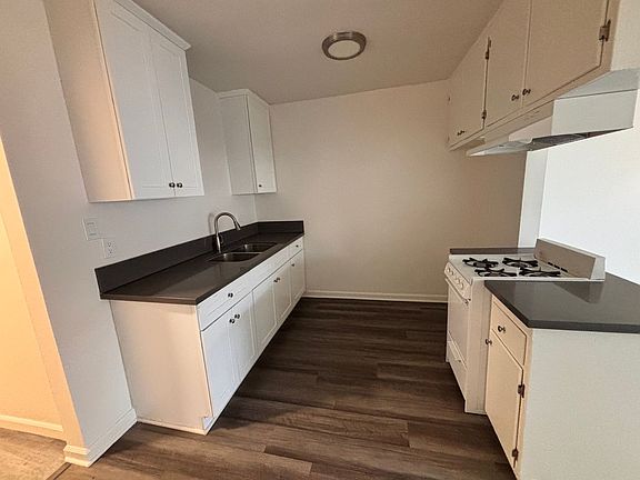 4th image of 1334-1336 N Walnut Ave #1334-I