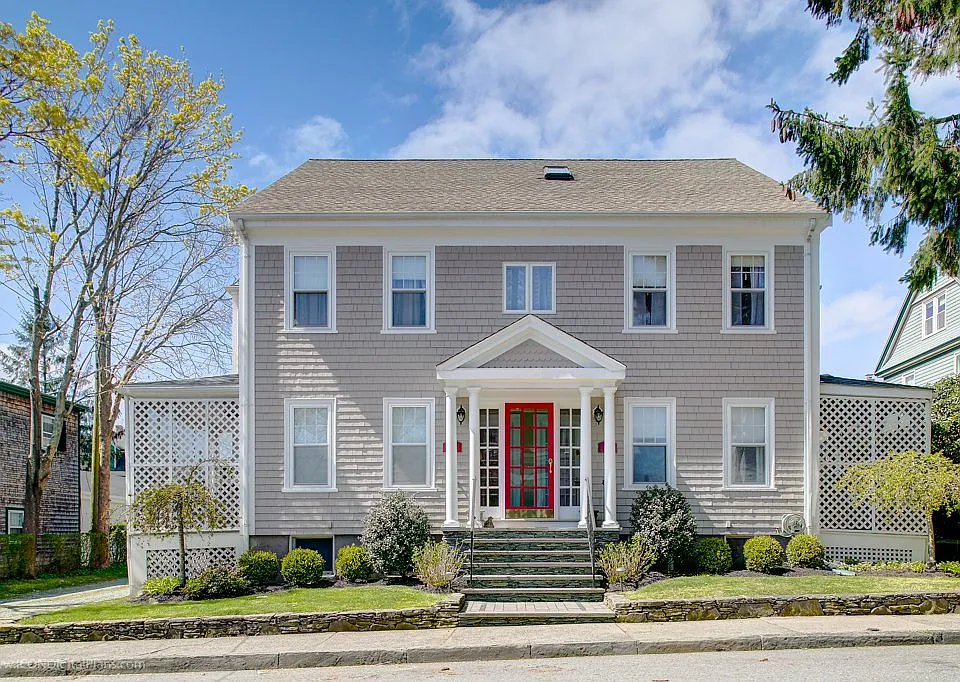 51 Powel Ave
