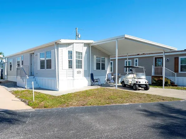 2037 N Mobile Estates Dr, Sarasota, FL 34231