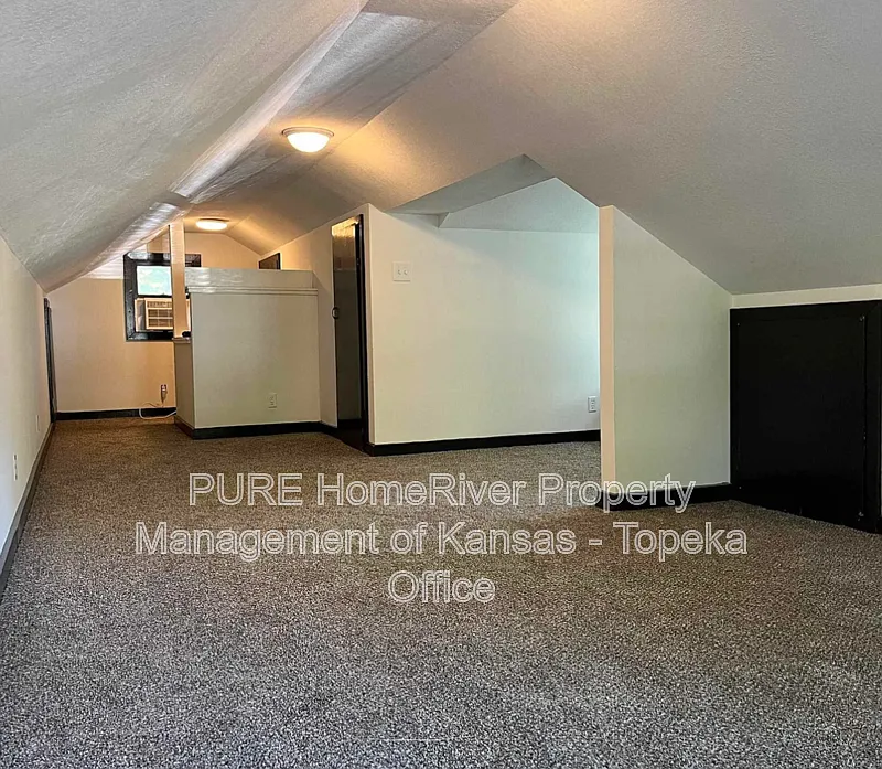 3 bed, 2.0 bath, 1450 sqft, $1,525 — Photo 3