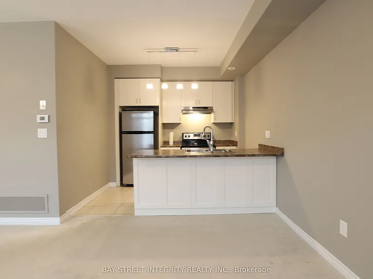 2435 Greenwich Dr #39 — Photo 16