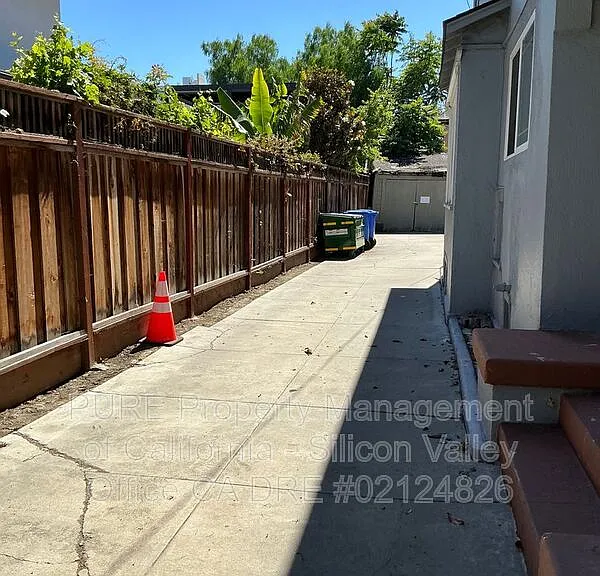 79 N 10th St #1 — Photo 17