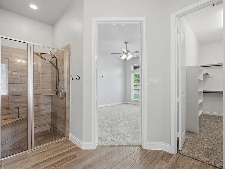 103 Boarsmen Ct — Photo 24