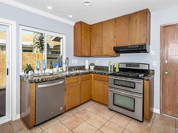 5th image of 13036 Calle De Los Ninos