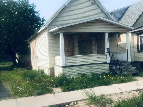 1347 Pierce Ave, Niagara Falls, NY 14301