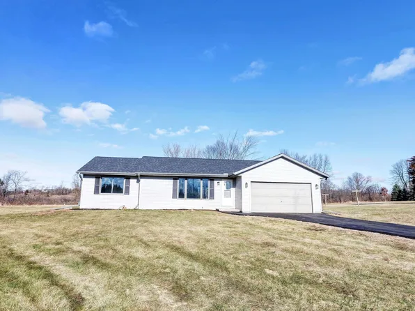 N8710 Ridge Creek Ct, Elkhart Lake, WI 53020