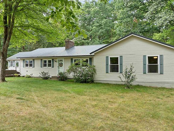 2nd image of 6 Ridgewood Drive
